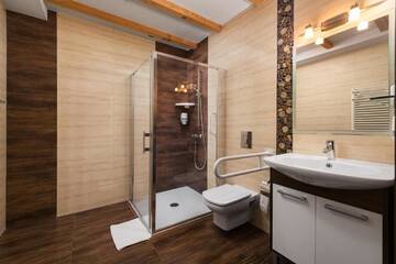 Фото номера Апартаменты с балконом Отель Hotel Willa Złota г. Карвия 5