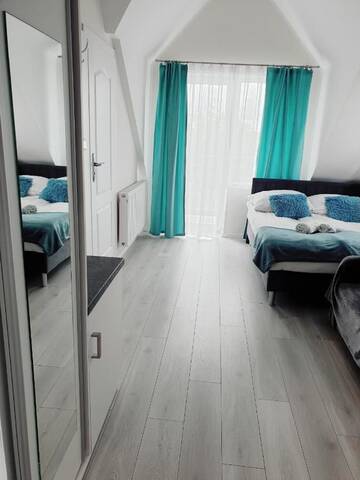 Фото номера Трехместный номер с балконом Отели типа «постель и завтрак» Solar Bed &amp; Breakfast г. Карвия 2